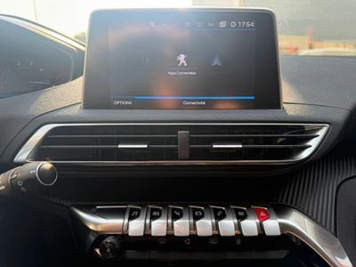 Peugeot 5008 Active BlueHDi 96kW (130CV) S&S EAT8