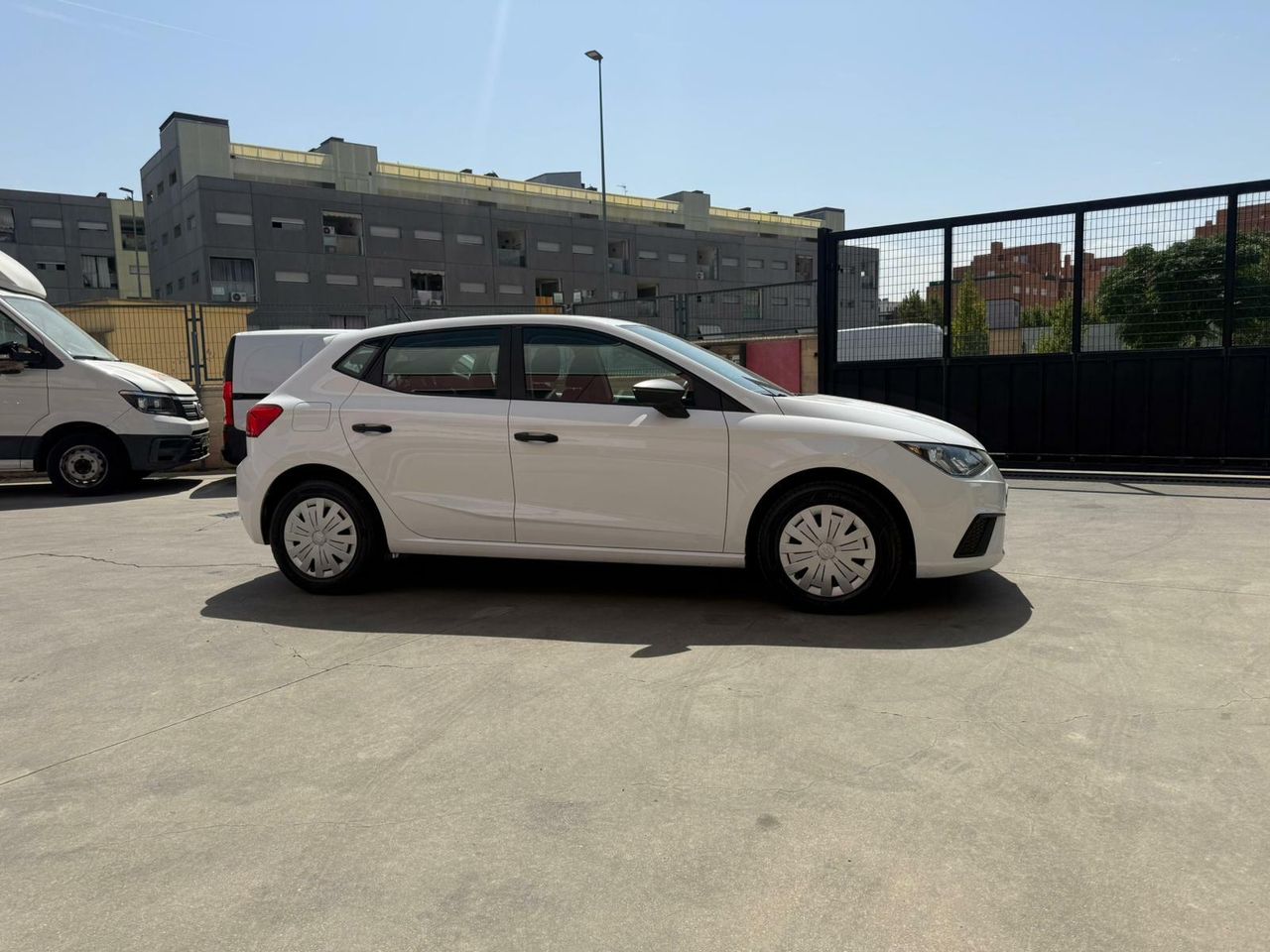 Seat Ibiza 1.6 TDI 70kW (95CV) Reference - Foto 2