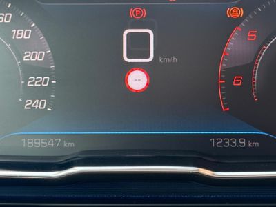 Peugeot 5008 1.5 BlueHDi 96kW (130CV) S&S Allure