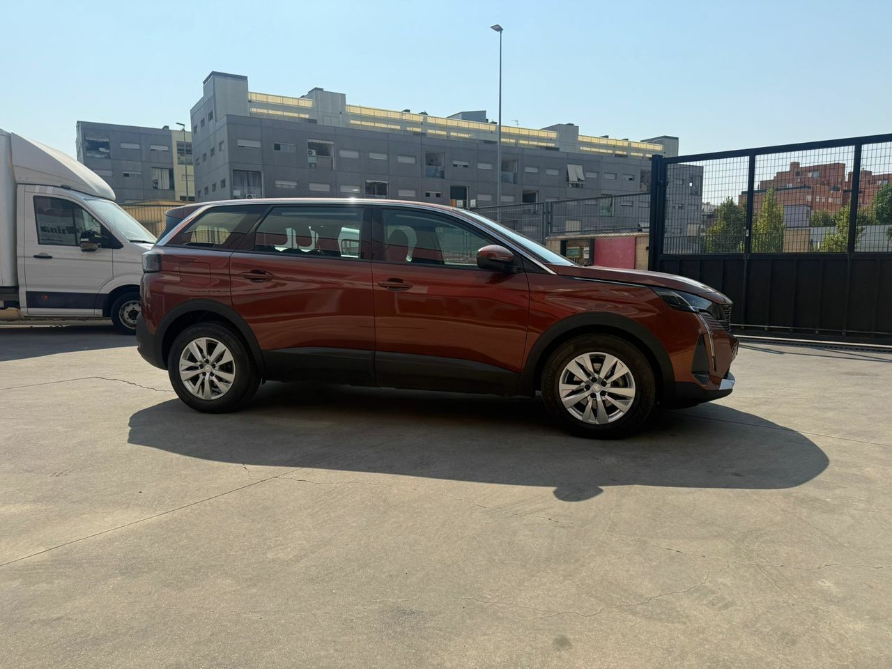 Peugeot 5008 1.5 BlueHDi 96kW (130CV) S&S Allure - Foto 2