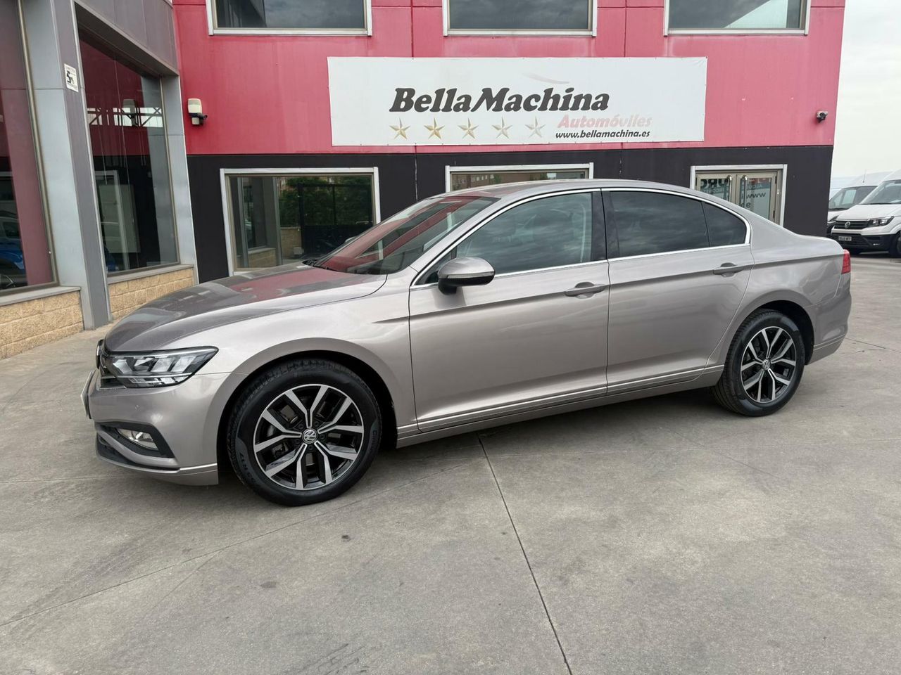 Volkswagen Passat Executive 2.0 TDI 110kW (150CV) - Foto 2