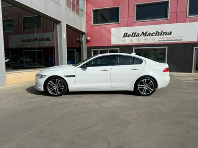 Jaguar XE 2.0D I4 132kW(180CV) RWD AT R-Dynamic SE