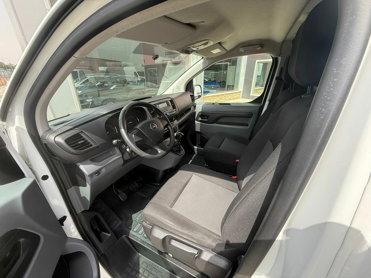 Opel Vivaro L1 H1  - Foto 2