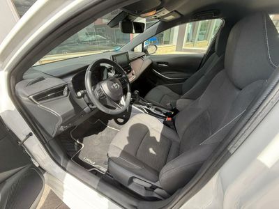 Toyota Corolla 1.8 125H STYLE E-CVT