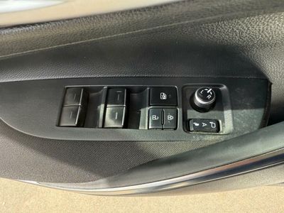 Toyota Corolla 1.8 125H STYLE E-CVT