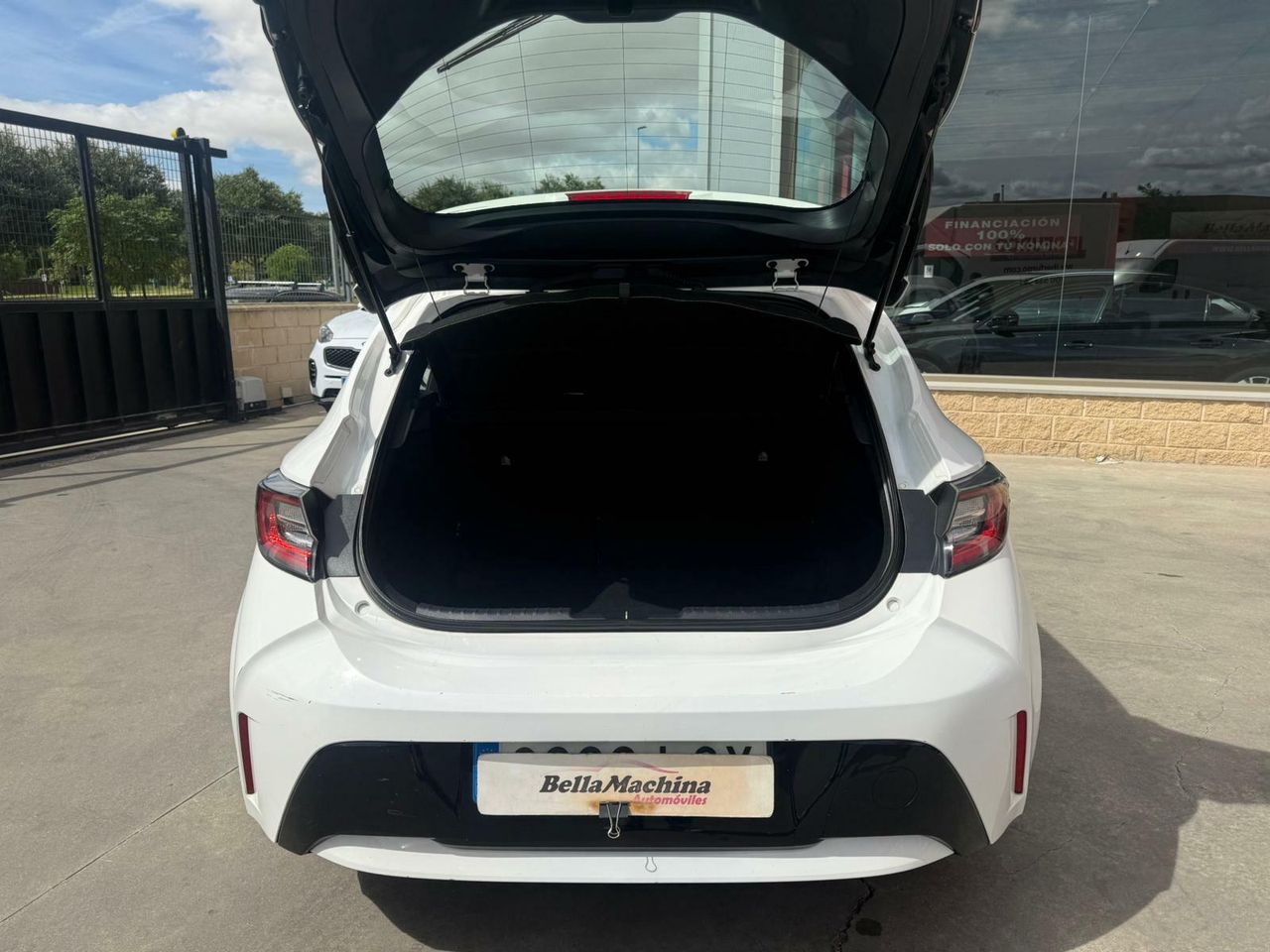 Toyota Corolla 1.8 125H STYLE E-CVT - Foto 2