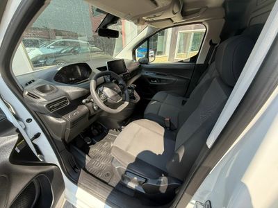 Peugeot Partner TEPEE Access BlueHDi 1.6 HDi 100