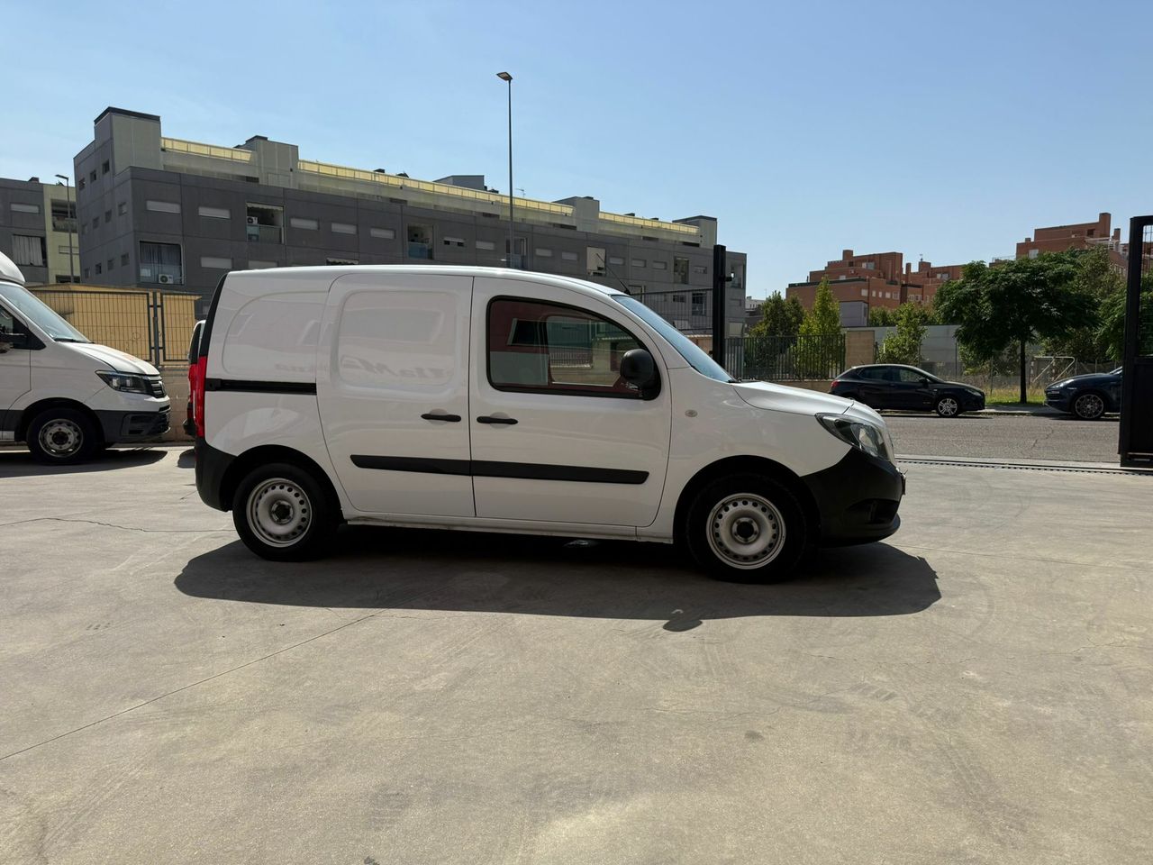 Mercedes Citan 109 CDI FURGON LARGO  - Foto 2