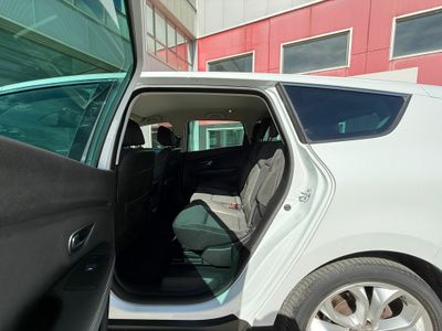 Renault Grand Scénic Limited Blue dCi 88 kW (120CV)