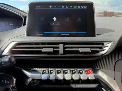 Peugeot 5008 Active 1.5L BlueHDi 96kW (130CV) S&S