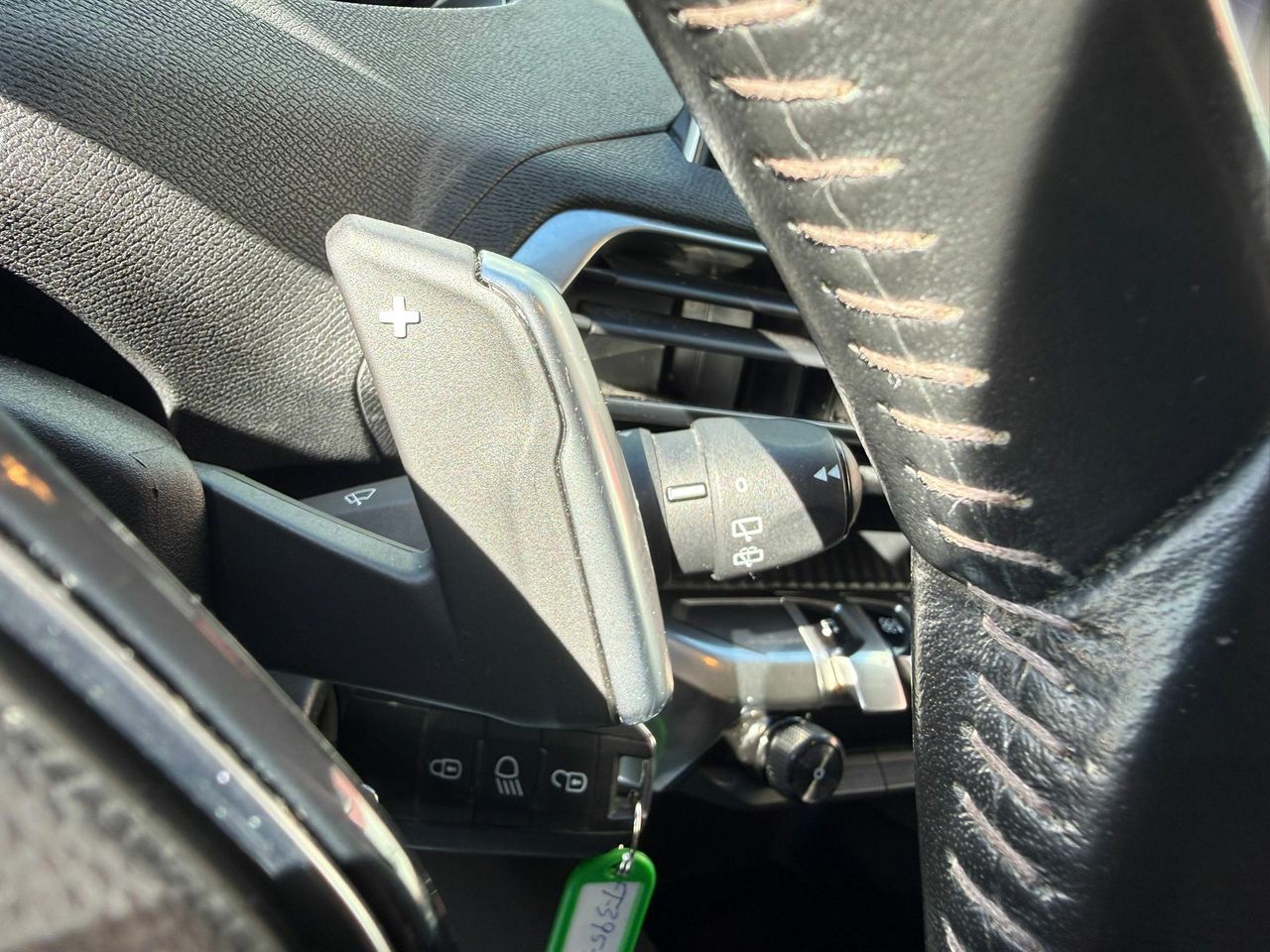 Peugeot 5008 1.5 BlueHDi 96kW (130CV) S&S Allure EAT8 - Foto 2