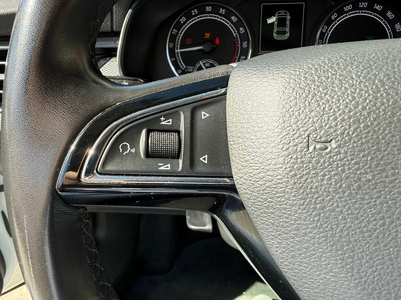 Skoda Scala SCALA 1.6 TDI 85 KW (115 CV) DSG Ambitio - Foto 2