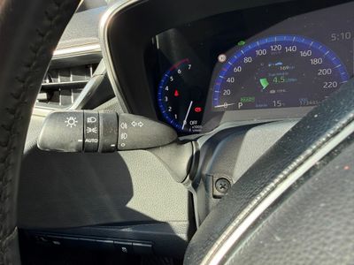 Toyota Corolla 1.8 125H ACTIVE TECH E-CVT