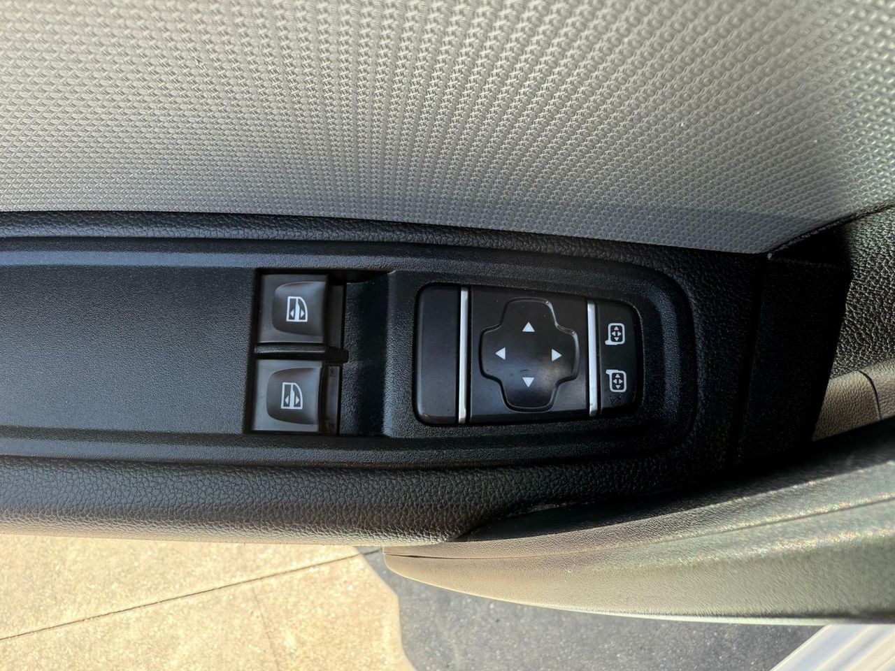 Renault Kangoo 1.5 DCI ABRETE SESAMO  - Foto 2