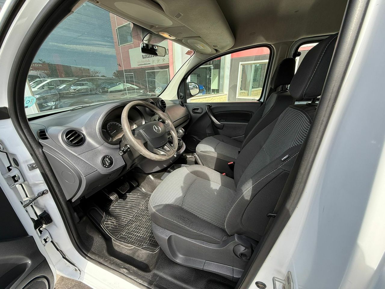 Mercedes Citan 109 CDI MIXTA 5 PLAZAS  - Foto 2