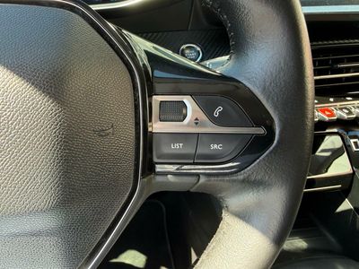 Peugeot 2008 Allure BlueHDI 100 S&S BVM6