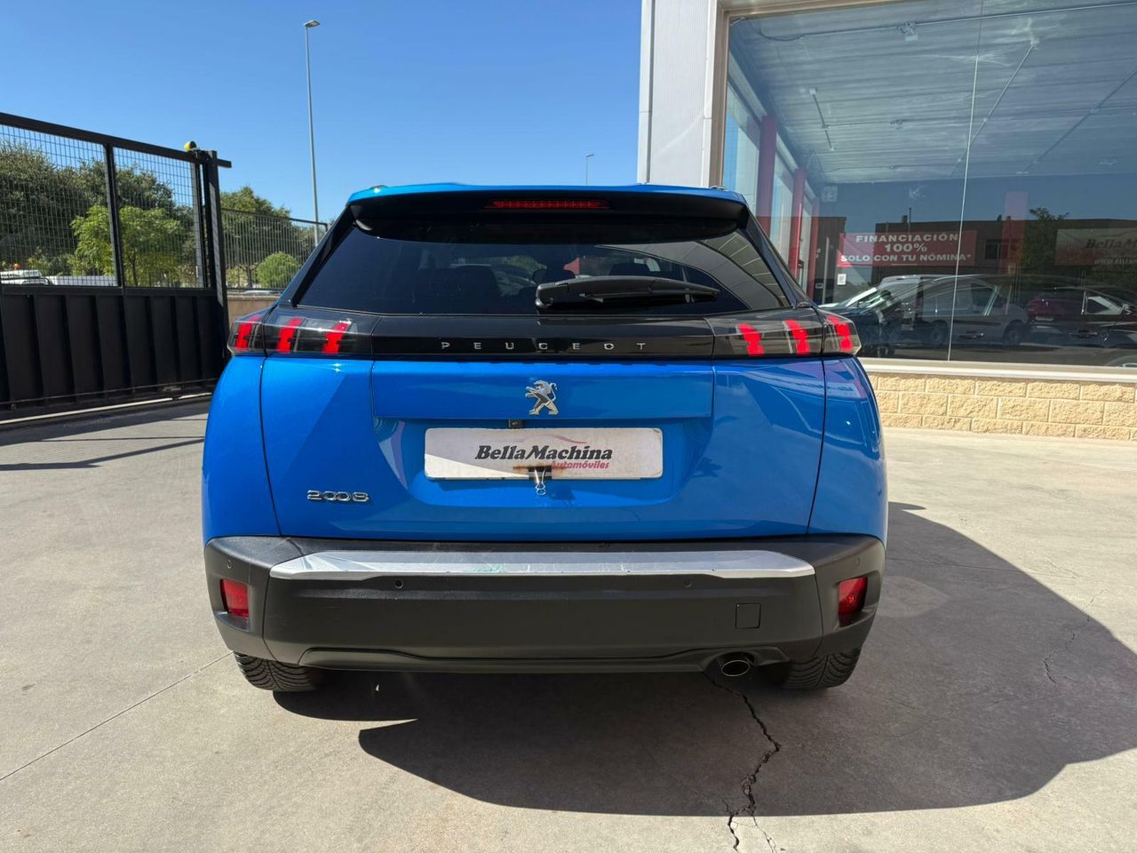 Peugeot 2008 Allure BlueHDI 100 S&S BVM6 - Foto 2