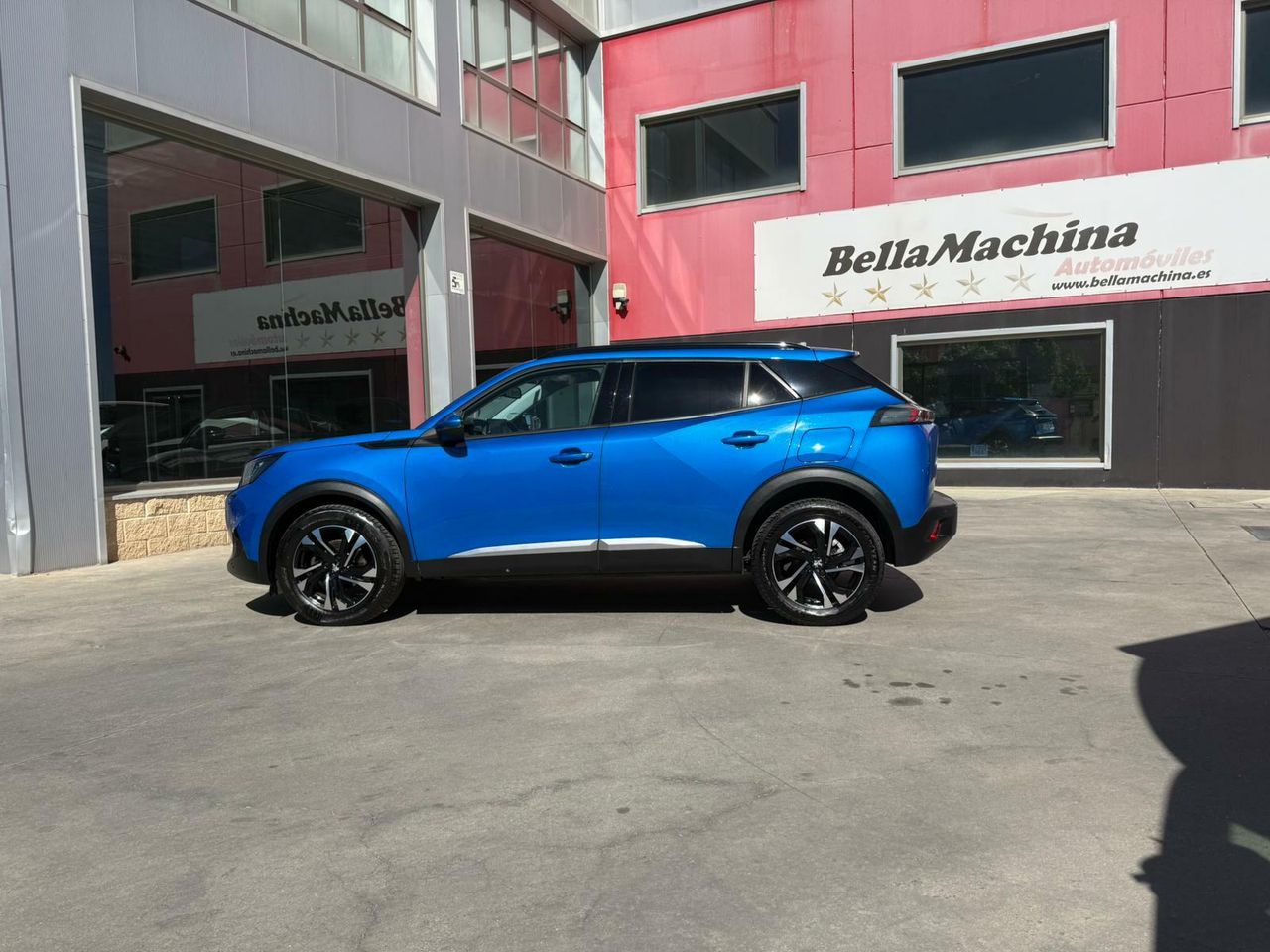 Peugeot 2008 Allure BlueHDI 100 S&S BVM6 - Foto 2