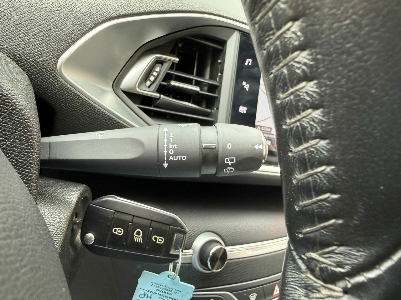 Peugeot 308 5p Style BlueHDi 130 S&S 6 Vel. MAN - Foto 2