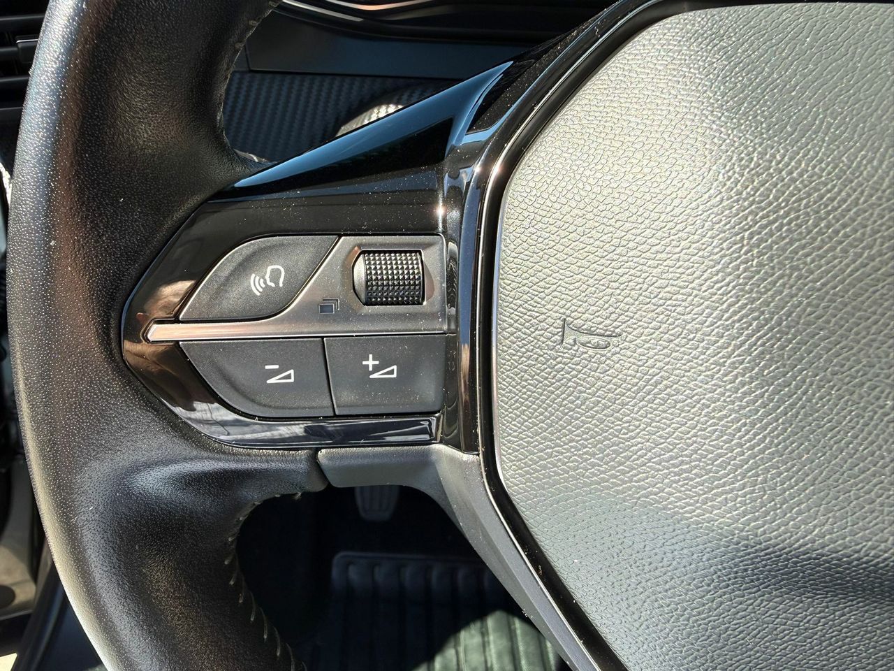 Peugeot 2008 Active Pack BlueHDI 81kW (110CV) - Foto 2