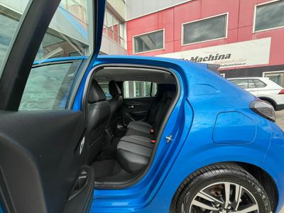Peugeot 208 BlueHDi 73kW (100CV) Allure