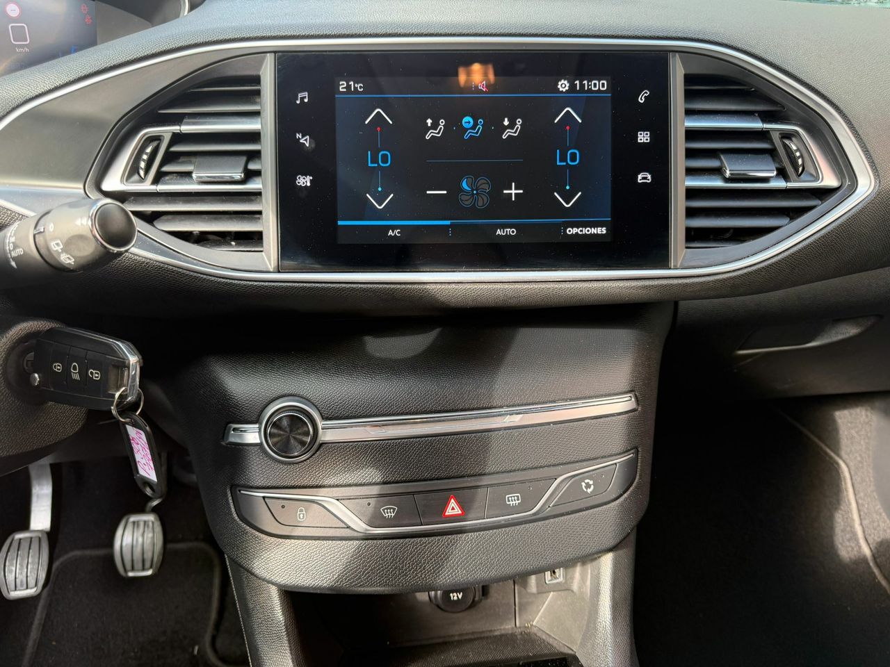 Peugeot 308 5p Active Pack BlueHDi 130 S&S - Foto 2