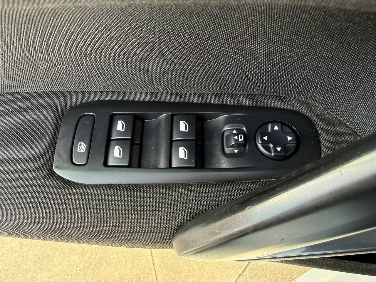 Peugeot 308 5p Active Pack BlueHDi 130 S&S - Foto 2