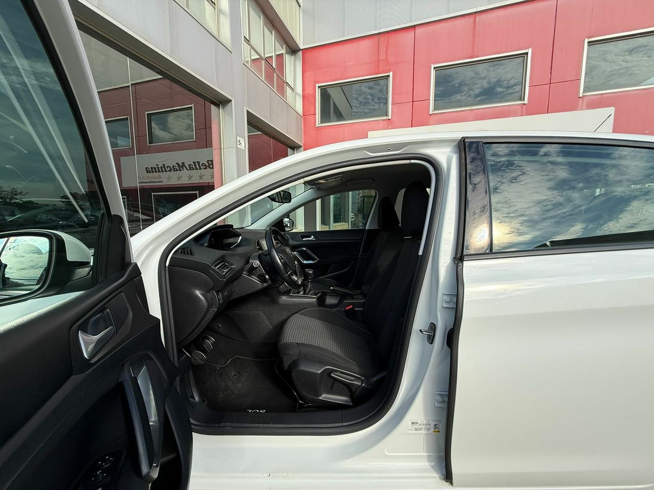 Peugeot 308 5p Active Pack BlueHDi 130 S&S - Foto 2