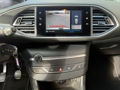 Peugeot 308 5p Active Pack BlueHDi 130 S&S