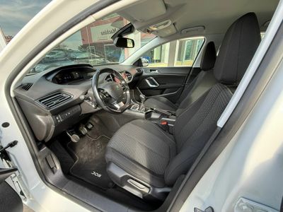 Peugeot 308 5p Active Pack BlueHDi 130 S&S