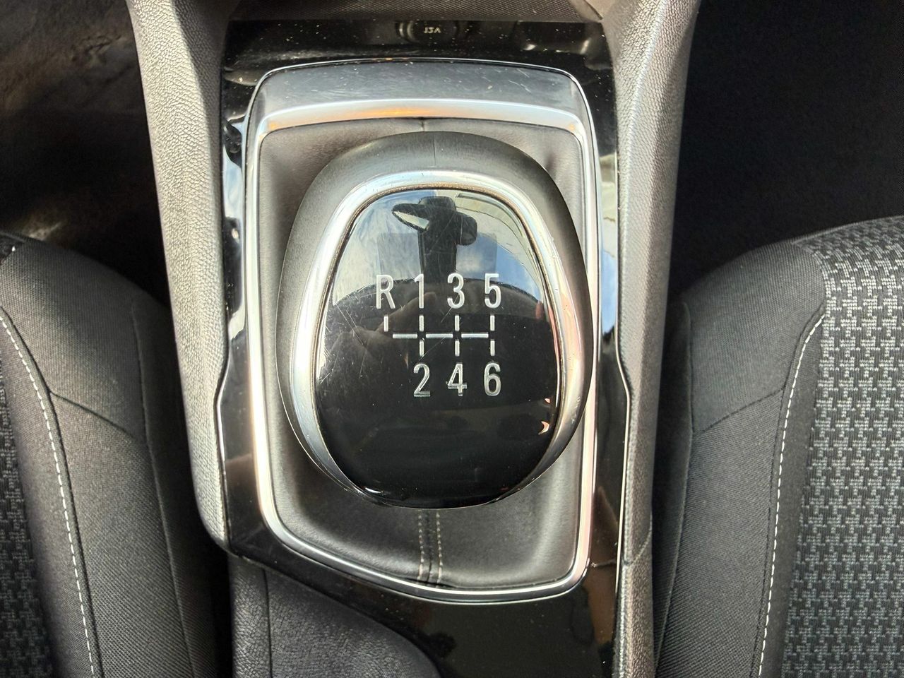 Peugeot 308 5p Active Pack BlueHDi 130 S&S - Foto 2