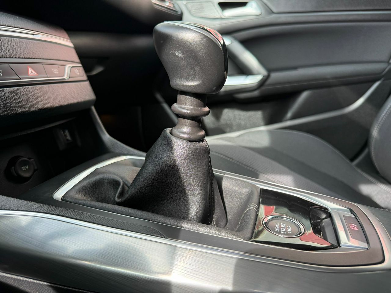 Peugeot 308 5p Allure Pack BlueHDI 130 S&S - Foto 2