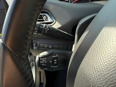 Peugeot 308 5p Allure Pack BlueHDI 130 S&S