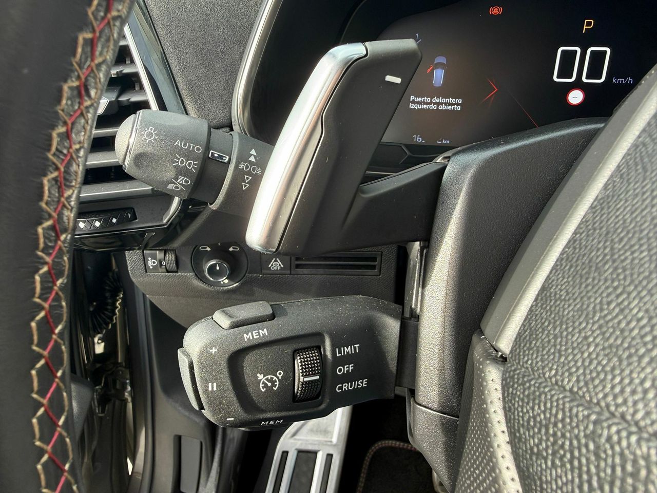 DS DS 7 BlueHDi DE 96kW (130CV) AT. PERF.LINE - Foto 2