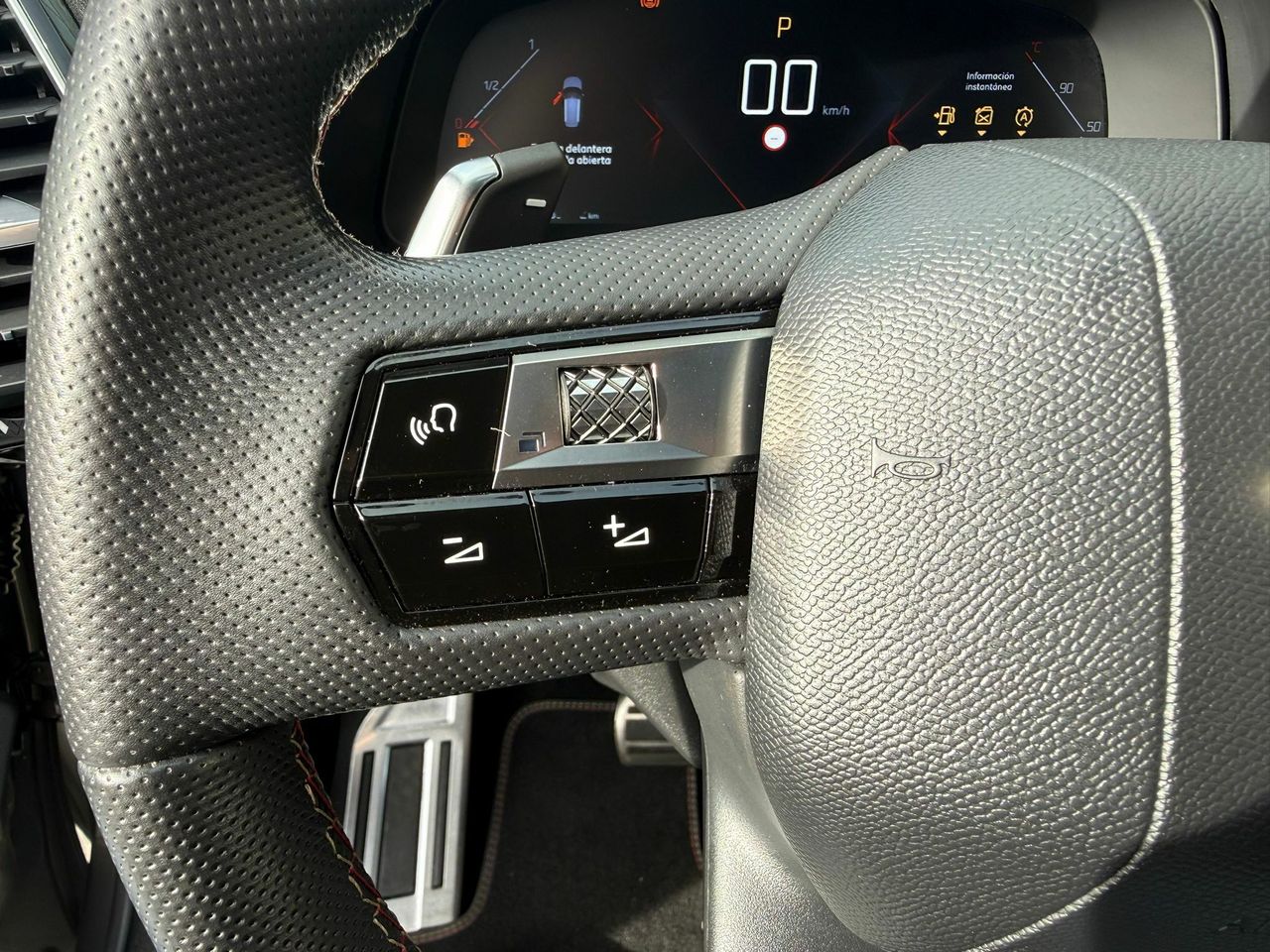 DS DS 7 BlueHDi DE 96kW (130CV) AT. PERF.LINE - Foto 2