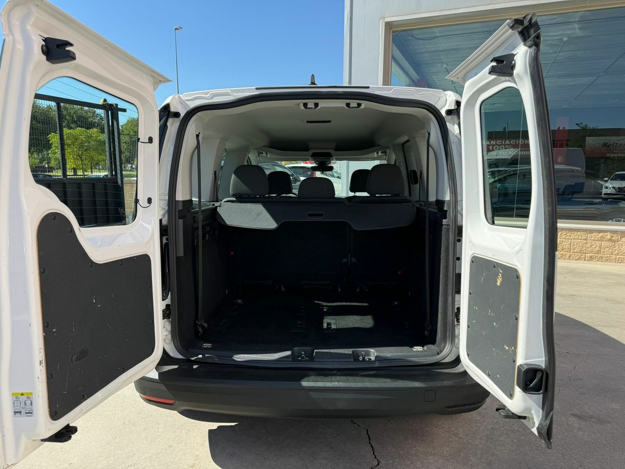 Volkswagen Caddy 2.0 TDI EDITION  - Foto 2