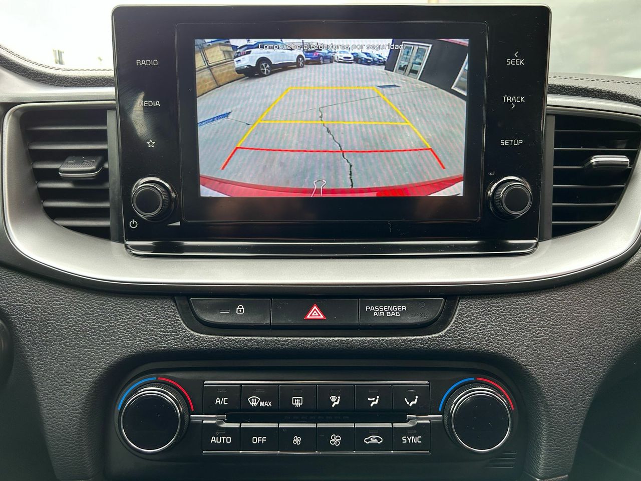 Kia Ceed 1.6 CRDi 85kW (115CV) Drive - Foto 2