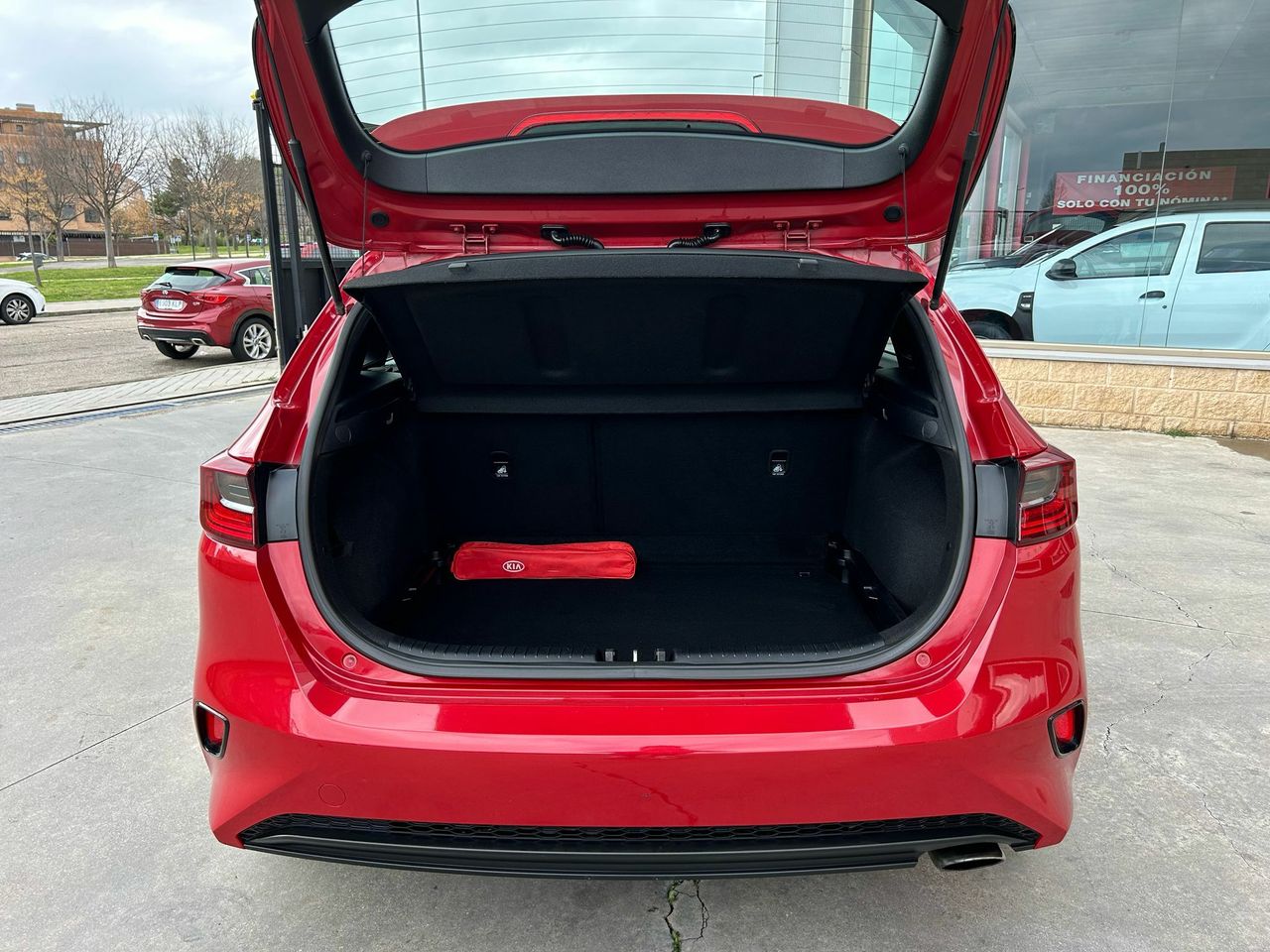 Kia Ceed 1.6 CRDi 85kW (115CV) Drive - Foto 2