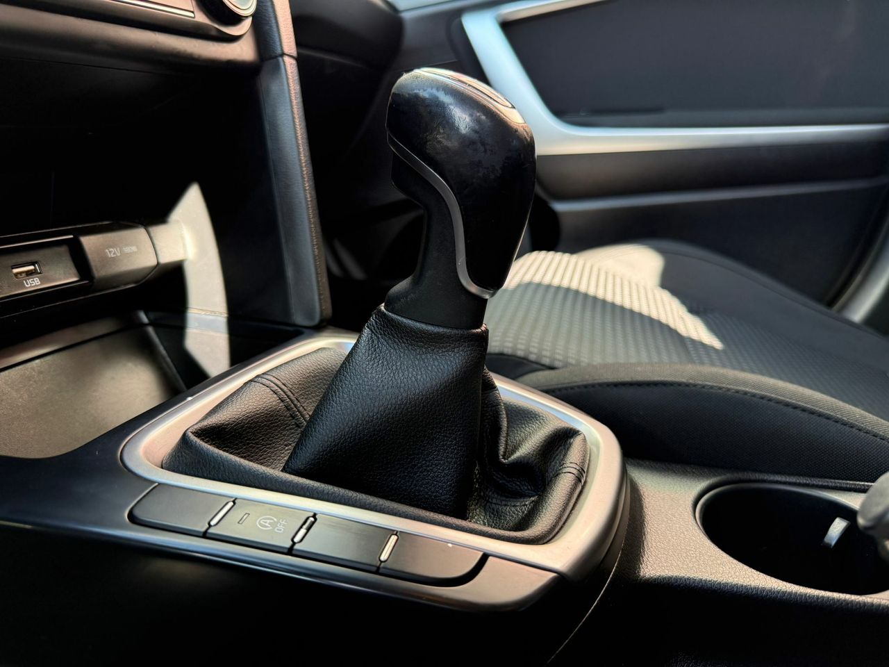 Kia Ceed 1.6 CRDi 85kW (115CV) Concept - Foto 2