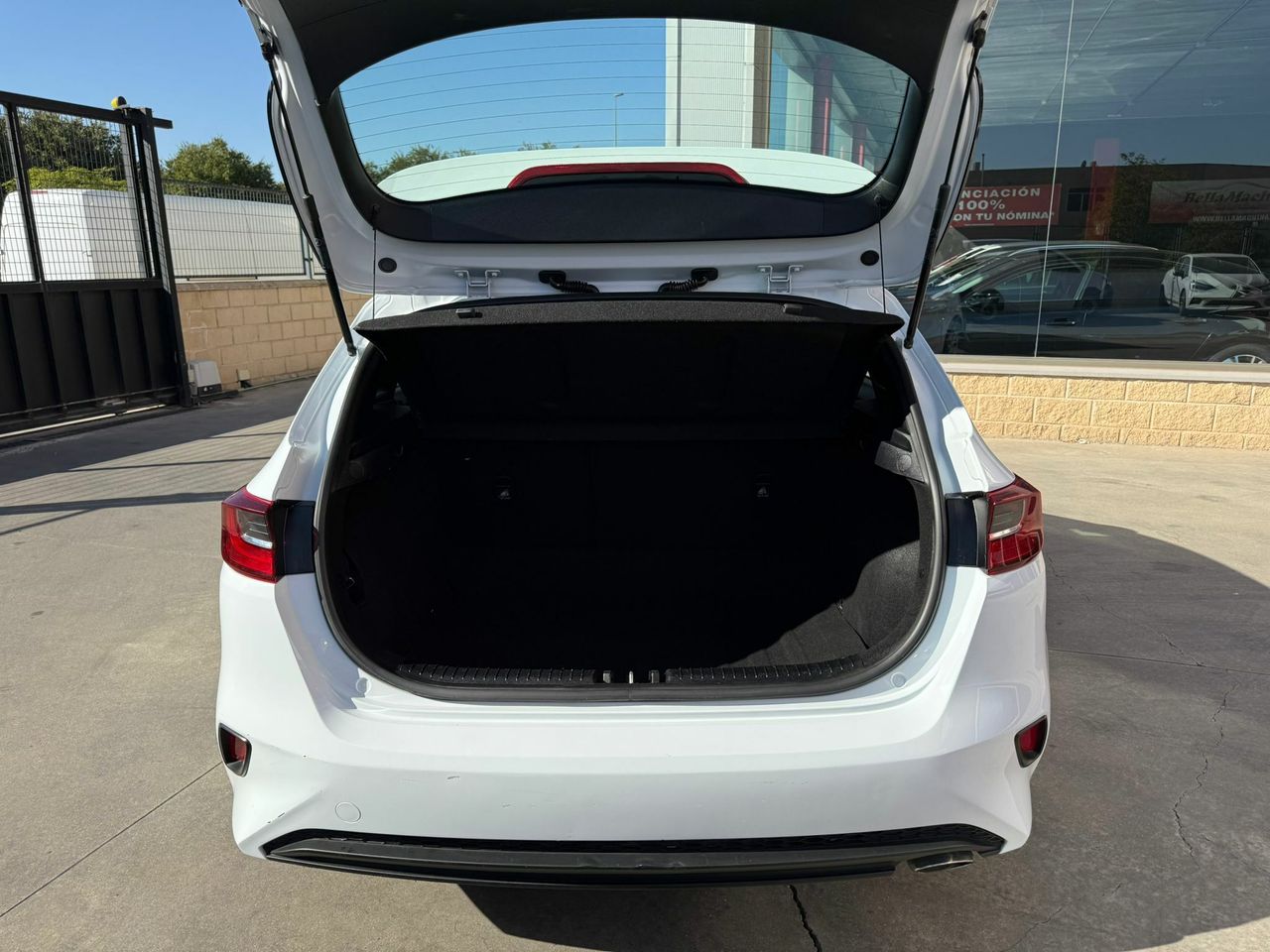 Kia Ceed 1.6 CRDi 85kW (115CV) Concept - Foto 2