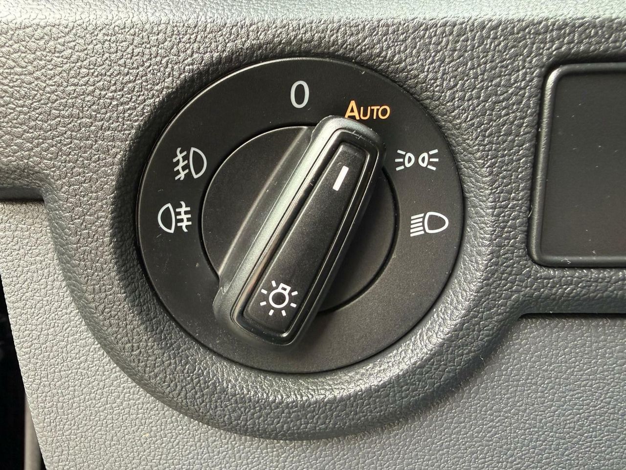 Volkswagen T-Cross Sport 1.0 TSI 85kW (115CV) - Foto 2