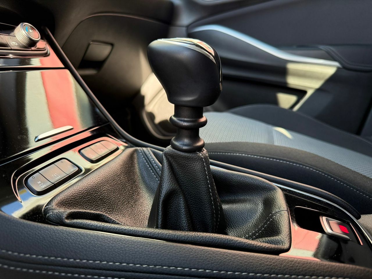 Opel Grandland X 1.2 Turbo Selective - Foto 2