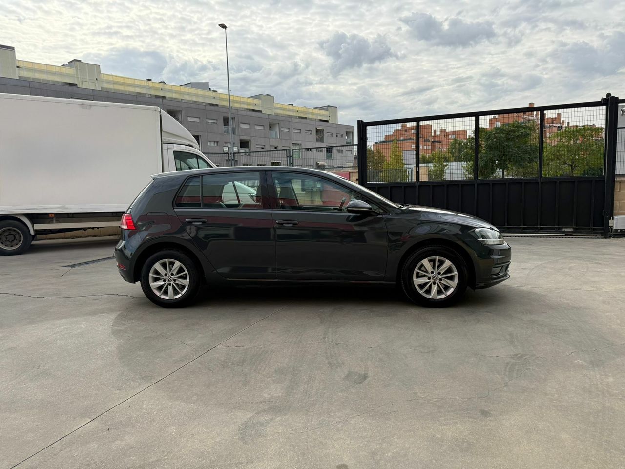 Volkswagen Golf Last Edition 1.6 TDI 85kW (115CV) - Foto 2