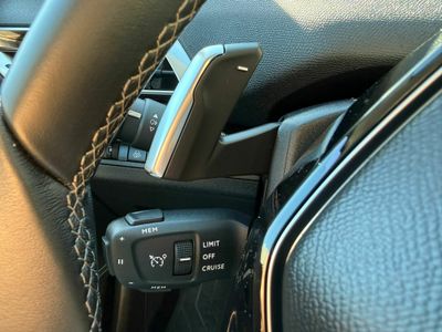 Peugeot 3008 Hybrid 225 e-EAT8 Allure