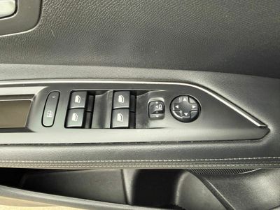 Peugeot 3008 1.2 PURETECH 96KW (130CV) ALLURE S&S