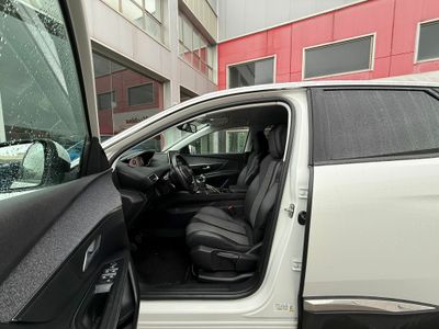 Peugeot 3008 1.2 PURETECH 96KW (130CV) ALLURE S&S