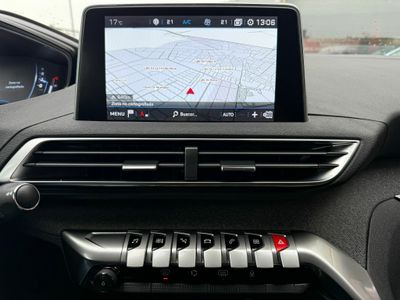 Peugeot 3008 1.2 PURETECH 96KW (130CV) ALLURE S&S