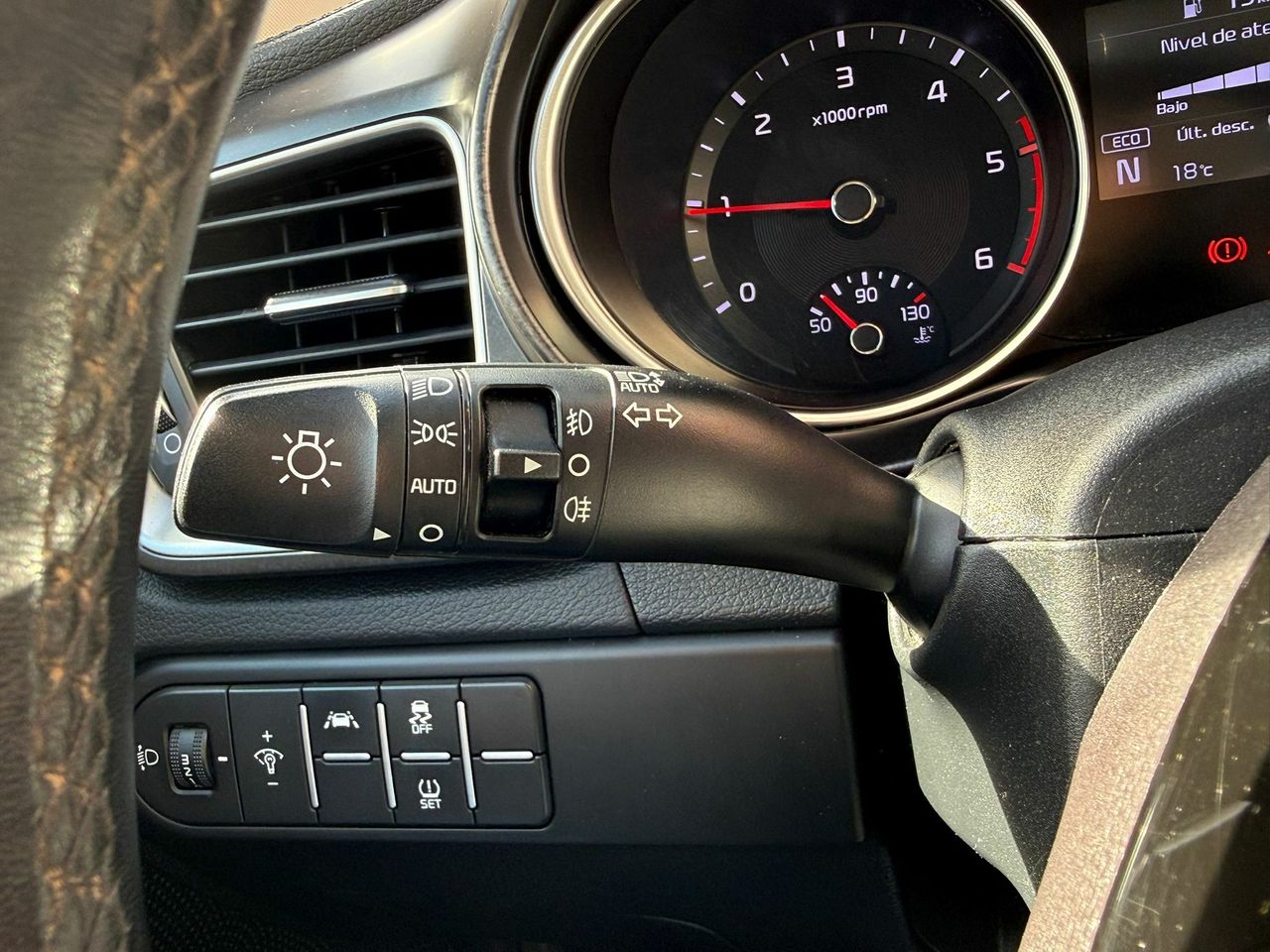 Kia Ceed 1.6 MHEV iMT 100kW (136CV) Drive - Foto 2