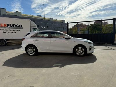 Kia Ceed 1.6 MHEV iMT 100kW (136CV) Drive