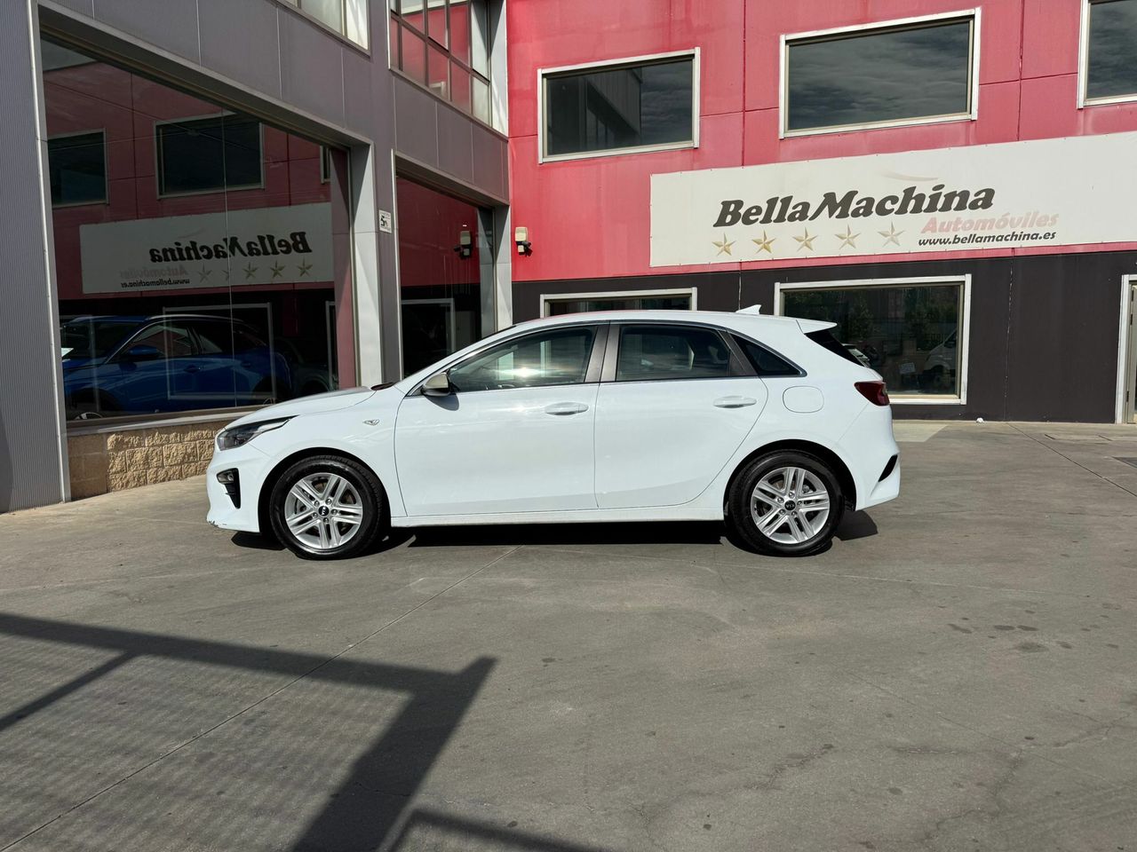 Kia Ceed 1.6 MHEV iMT 100kW (136CV) Drive - Foto 2